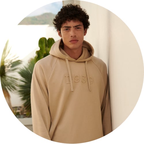 هودي وسويت شيرت